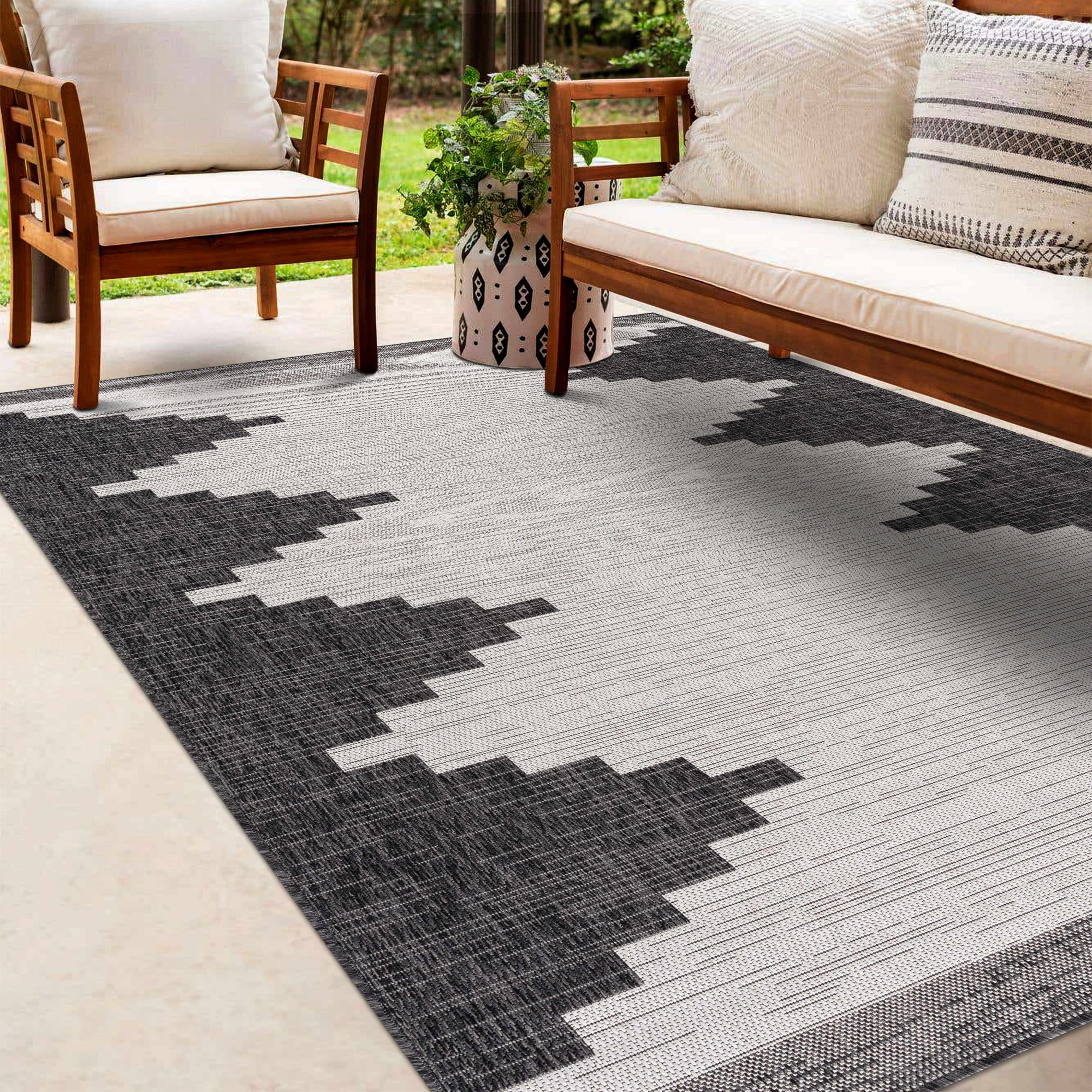 Hauteloom Djugun Outdoor Area Rug - Outside Porch Patio Rug Carpet - Waterproof Rug - Geometric -... | Walmart (US)