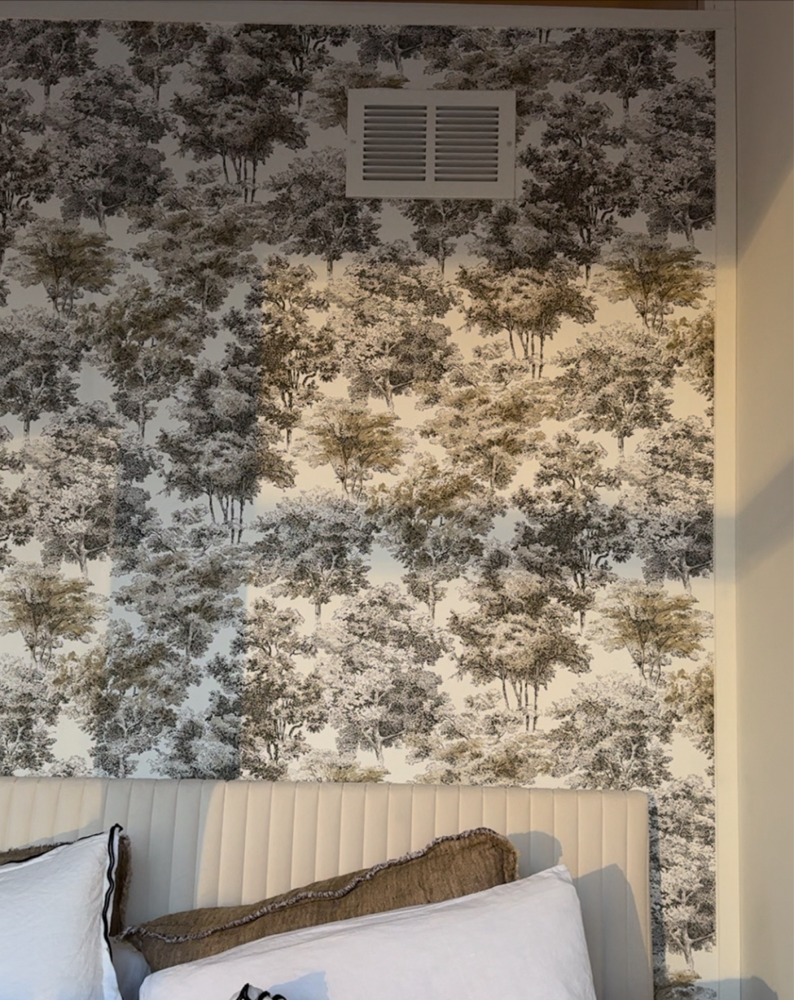 Peel and stick wallpaper 

#LTKfindsunder50 #LTKhome #LTKfindsunder100