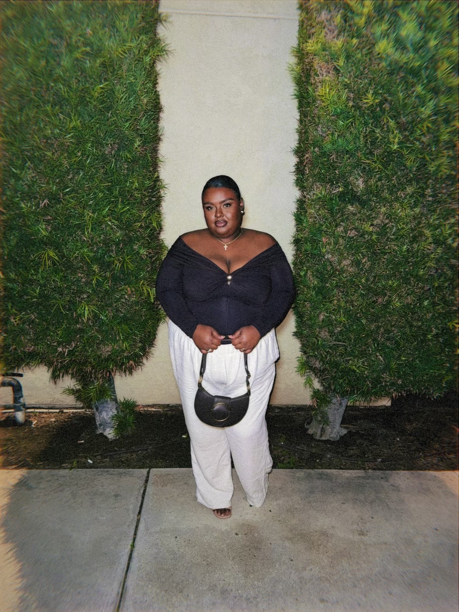 Christmas doesn’t have to be yellow and green sometimes it can be brown and beige. ❄️🎄

#LTKBeauty #LTKSeasonal #LTKPlusSize