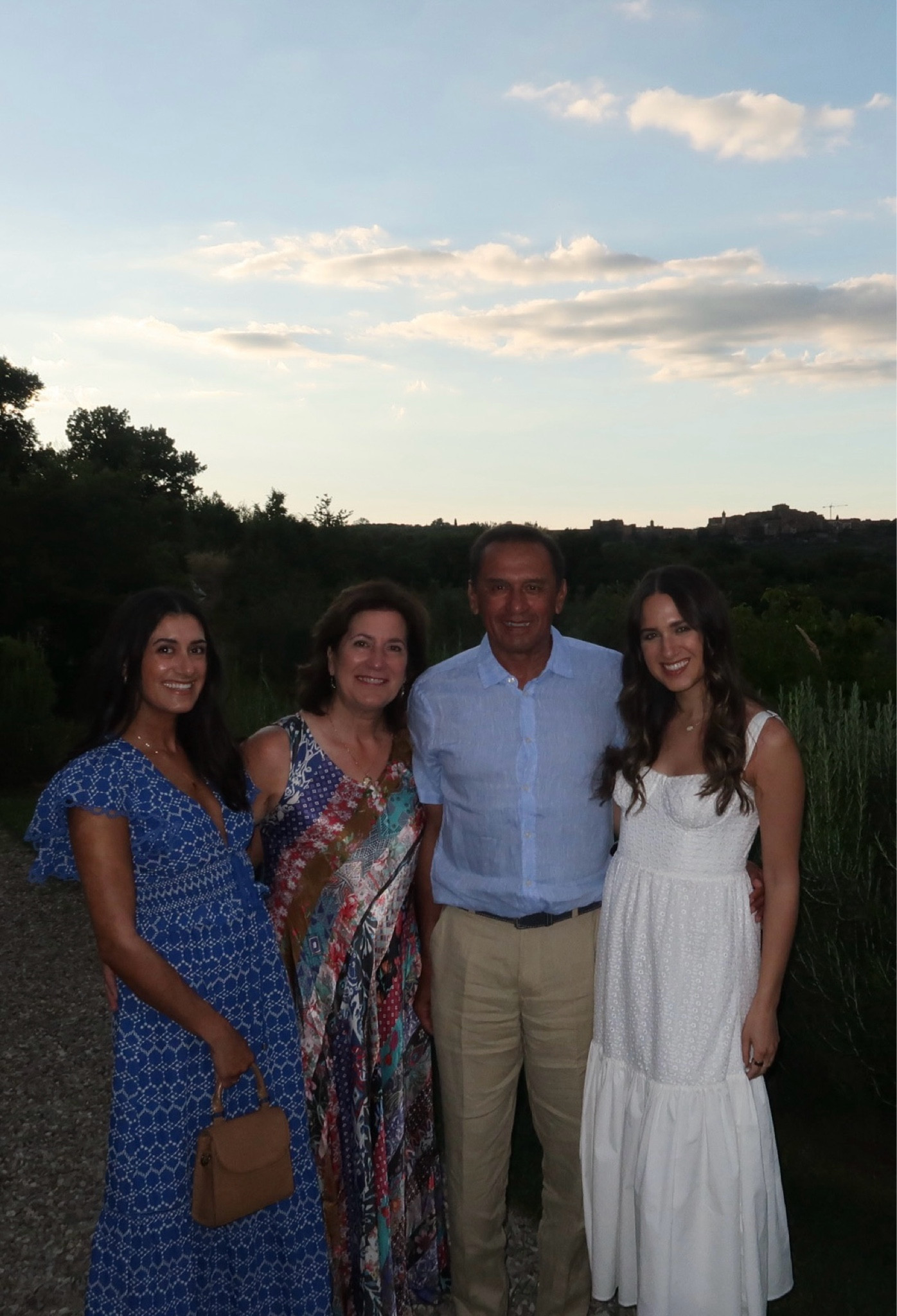 Rounding up all of the Italy outfits during one week in Tuscany, 4 days Florence, & 4 days in Sardinia! #ltkitaly #tuscany