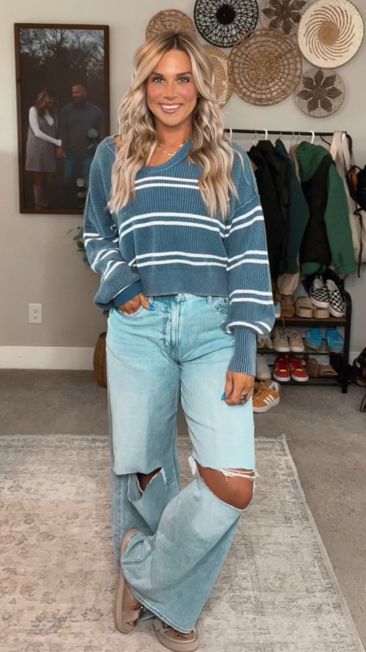 In my comfy mom era! I have been living in this style outfit for my daughter’s games. Easily transition from spring to summer with this cozy outfit!!

#LTKfindsunder100 #LTKfindsunder50 #LTKSeasonal