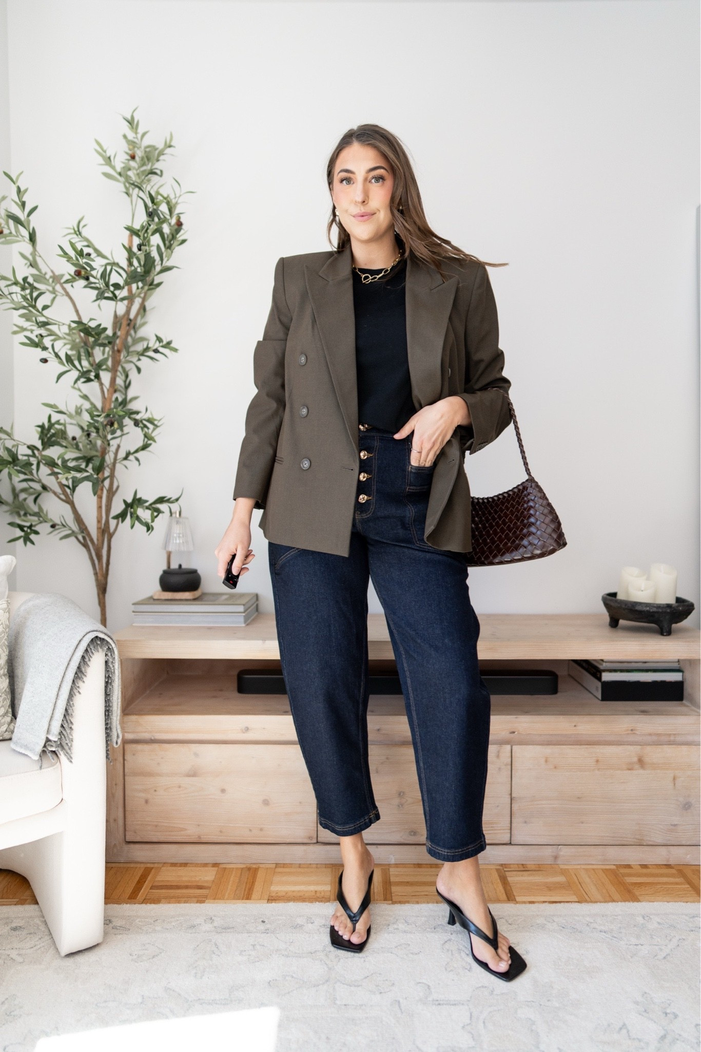 A chocolate brown blazer, dark denim, and a simple black tee will forever be one of my favorite fall formulas 🤎 Polished, easy, and just dressed up enough without feeling too “workwear.”

brown blazer outfit, fall outfit idea, dark wash jeans, casual chic outfit, elevated basics, women’s fall fashion, blazer and jeans outfit, neutral fall style

#LTKootd #LTKWorkwear #LTKMidsize