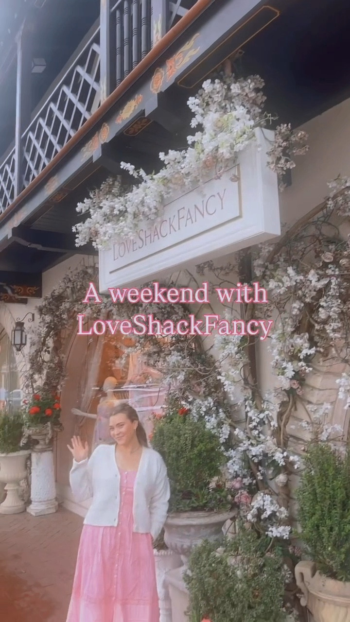 Simply impossible to spend an entire weekend in the cutest store ever & not come out with a few new outfits … linking the most popular things we stitched this weekend and what I wore💕


#LTKParties #LTKShoeCrush #LTKSeasonal