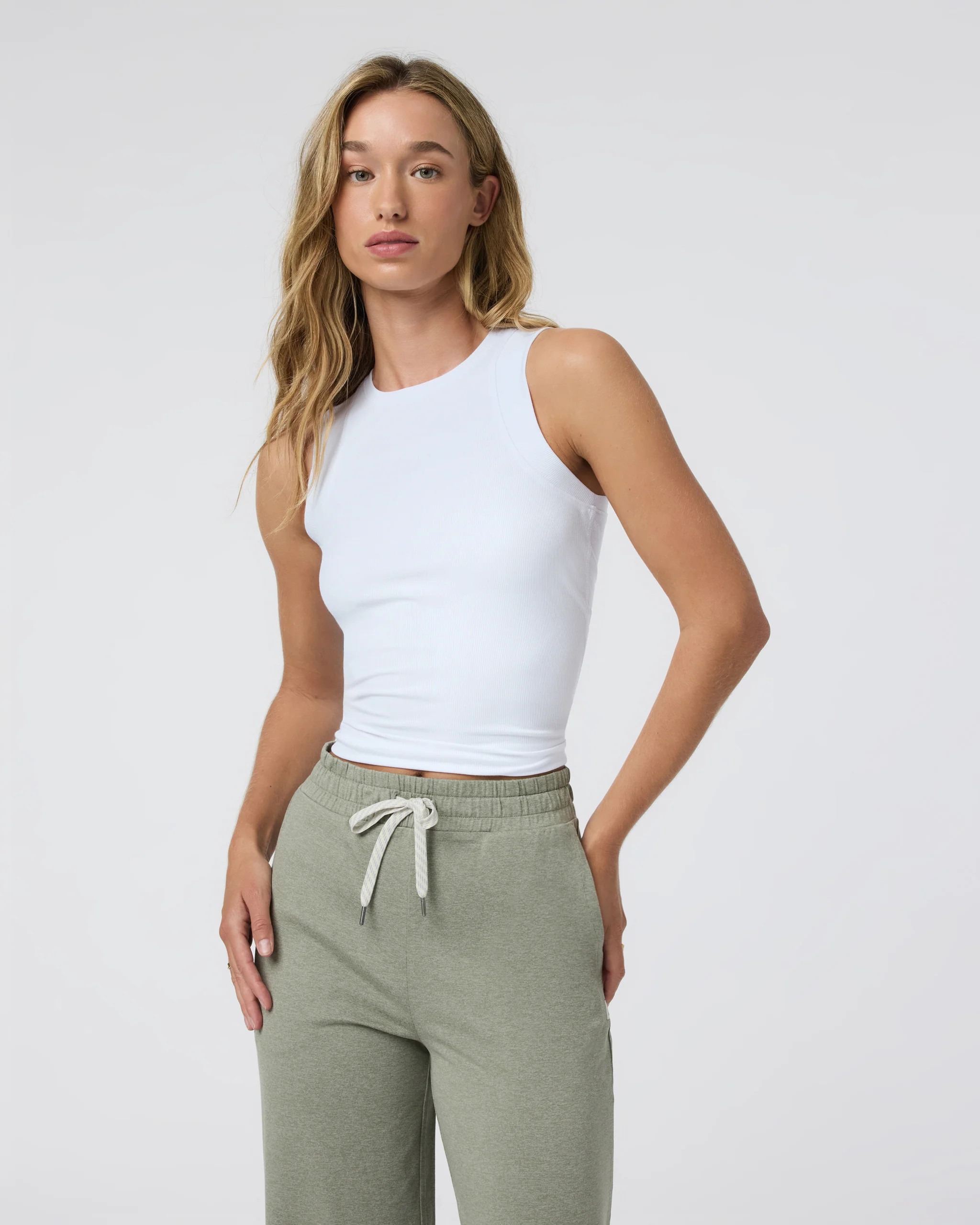Pose Modern Tank | White | Vuori | Vuori Clothing (US & Canada)