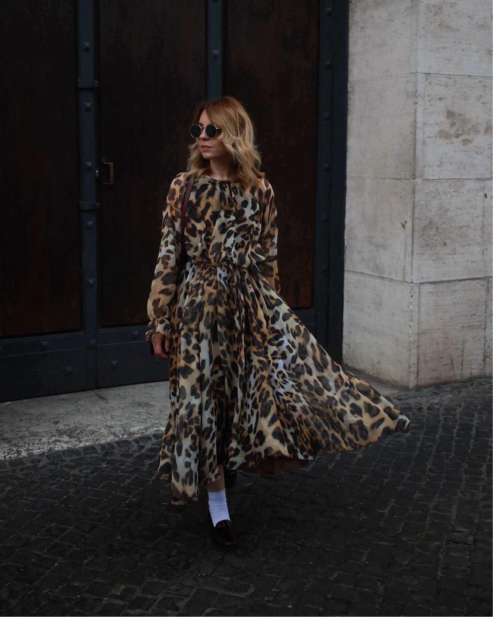 Perfect animalier dress

Chicwish, animalier dress, vestito leopardato, look autunnale, look, invernale, Fall fashion, winter fashion, cyber week, black Friday, long dress

#LTKitalia #LTKCyberWeek #LTKautumn