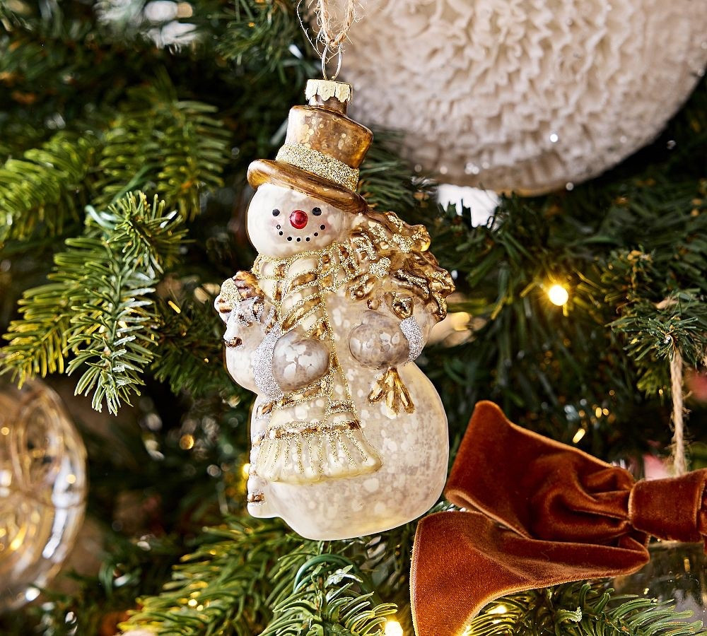 Love this snowman ornament so much ⛄️this one will sell out for sure! 

Christmas decorations, Christmas decor, Christmas tree

#LTKSeasonal #LTKFindsUnder50 #LTKHome