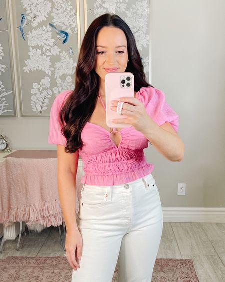 This astr the label pink
peplum blouse is perfect for spring and summer! I’d have smocking all along the bodice and waist making it comfortable to wear! Perfect for date night and weekend 



#LTKSeasonal #LTKstyletip #LTKunder100