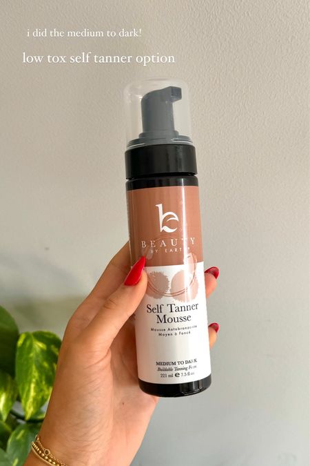 i did the 7.5 oz 
just tried out this new self tanner! goes on clear, super ever toned, very natural. love that it’s a “cleaner” option! 

#LTKbeauty #LTKfindsunder50 #LTKswim