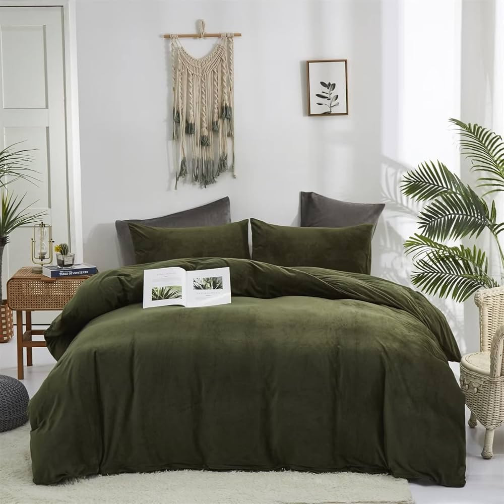 Houseri Olive Green Velvet Comforter Set Twin Army Green Fluffy Bedding Sets Twin Size Kids Dark ... | Amazon (US)