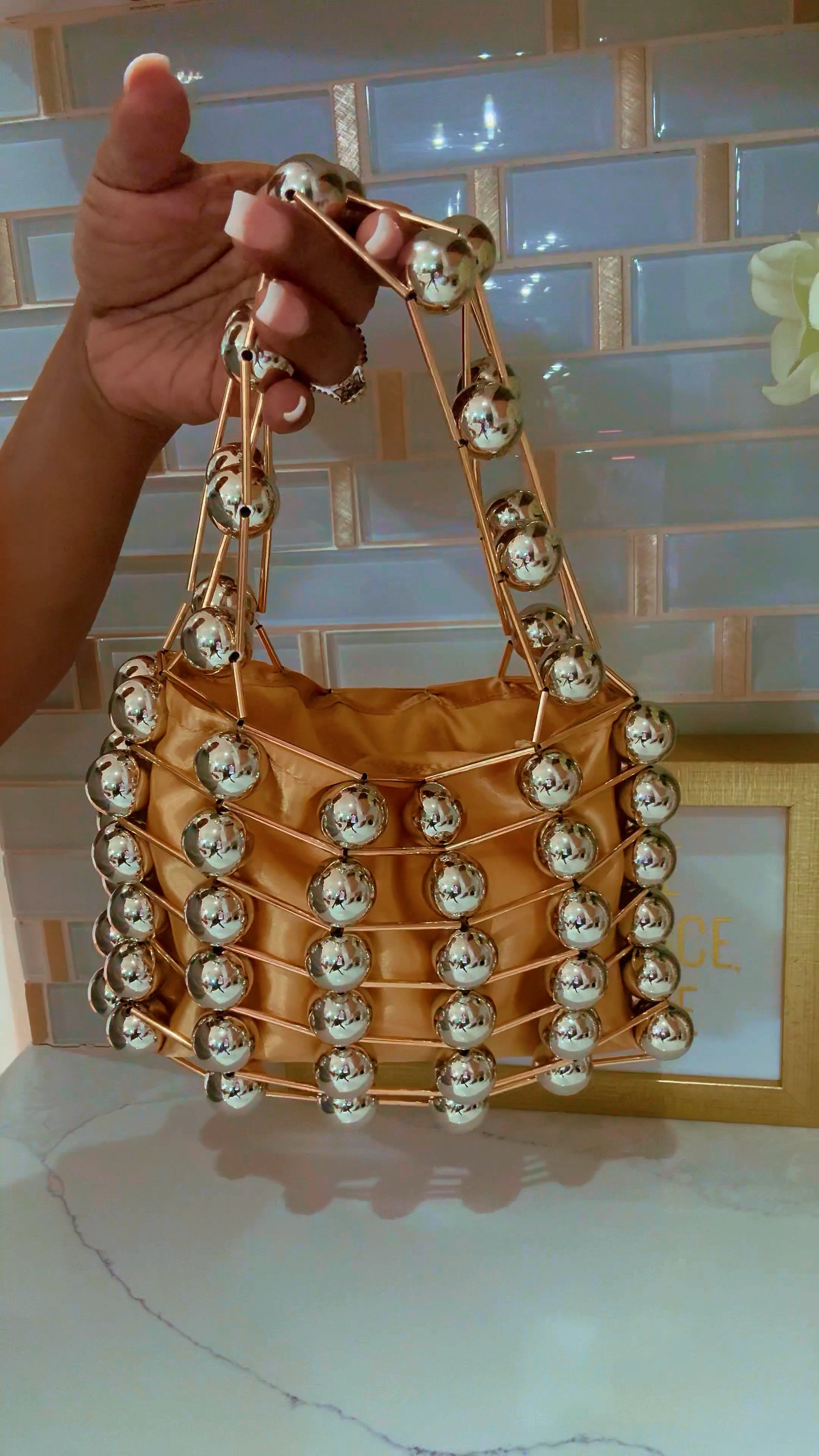 Gold Bubble Bag❤️

#LTKFindsUnder50 #LTKItBag #LTKHoliday