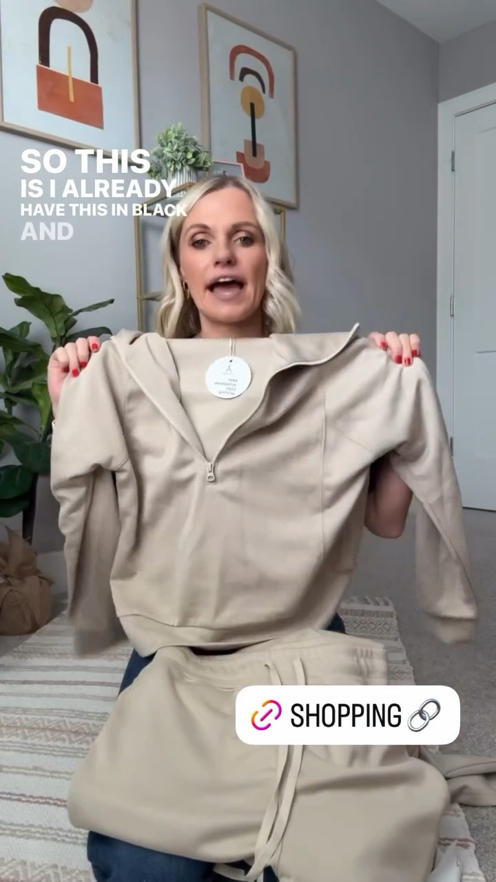 Unboxing some spring finds from Amazon! 

#LTKOver40 #LTKSeasonal #LTKPetite