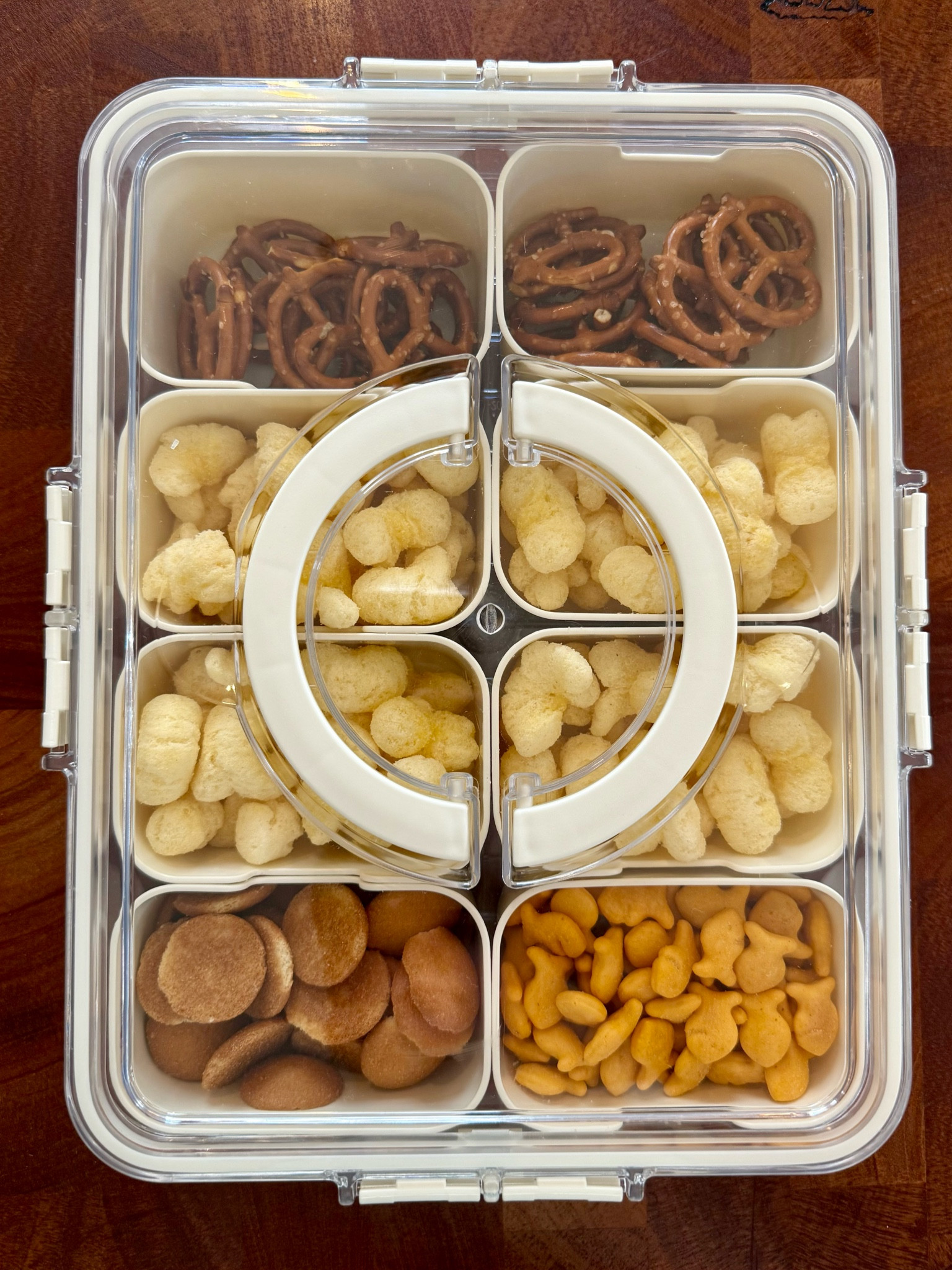 Turns 1…enters snack era. Keeps snacks fresh, perfect for a beach day!

#LTKFamily #LTKTravel #LTKKids