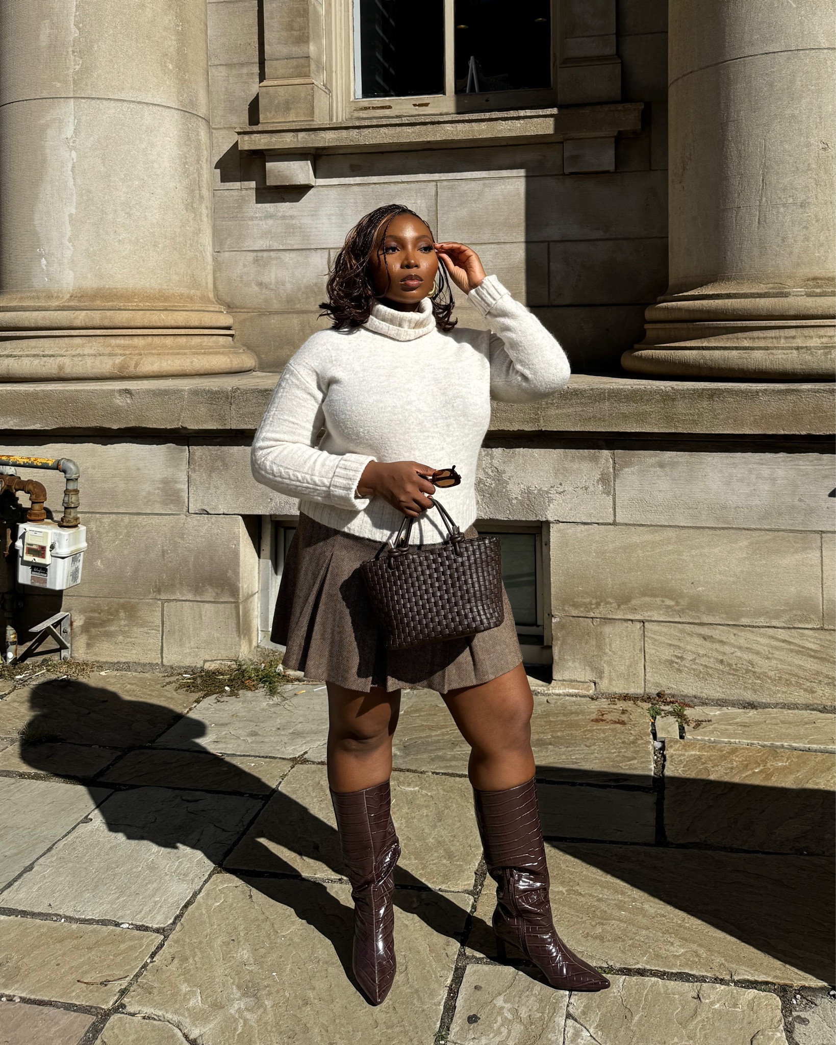 A sweater, mini skirt and thigh high boots outfit will always be in rotation for the cold season. Also, brown in the fall will always be a hit 🐻🤎🥮 



#LTKcanada #LTKautumn #LTKmidsize