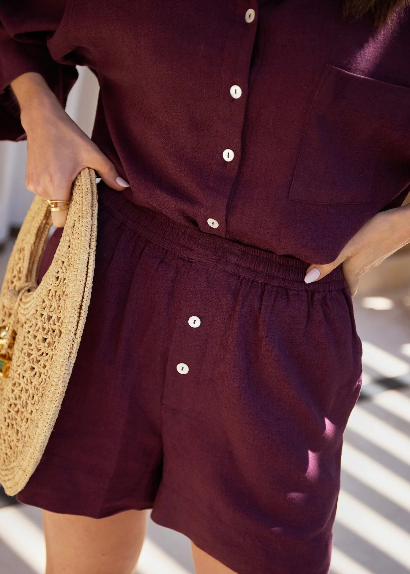 RELAXED LINEN SHORTS - PLUM | WAT The Brand