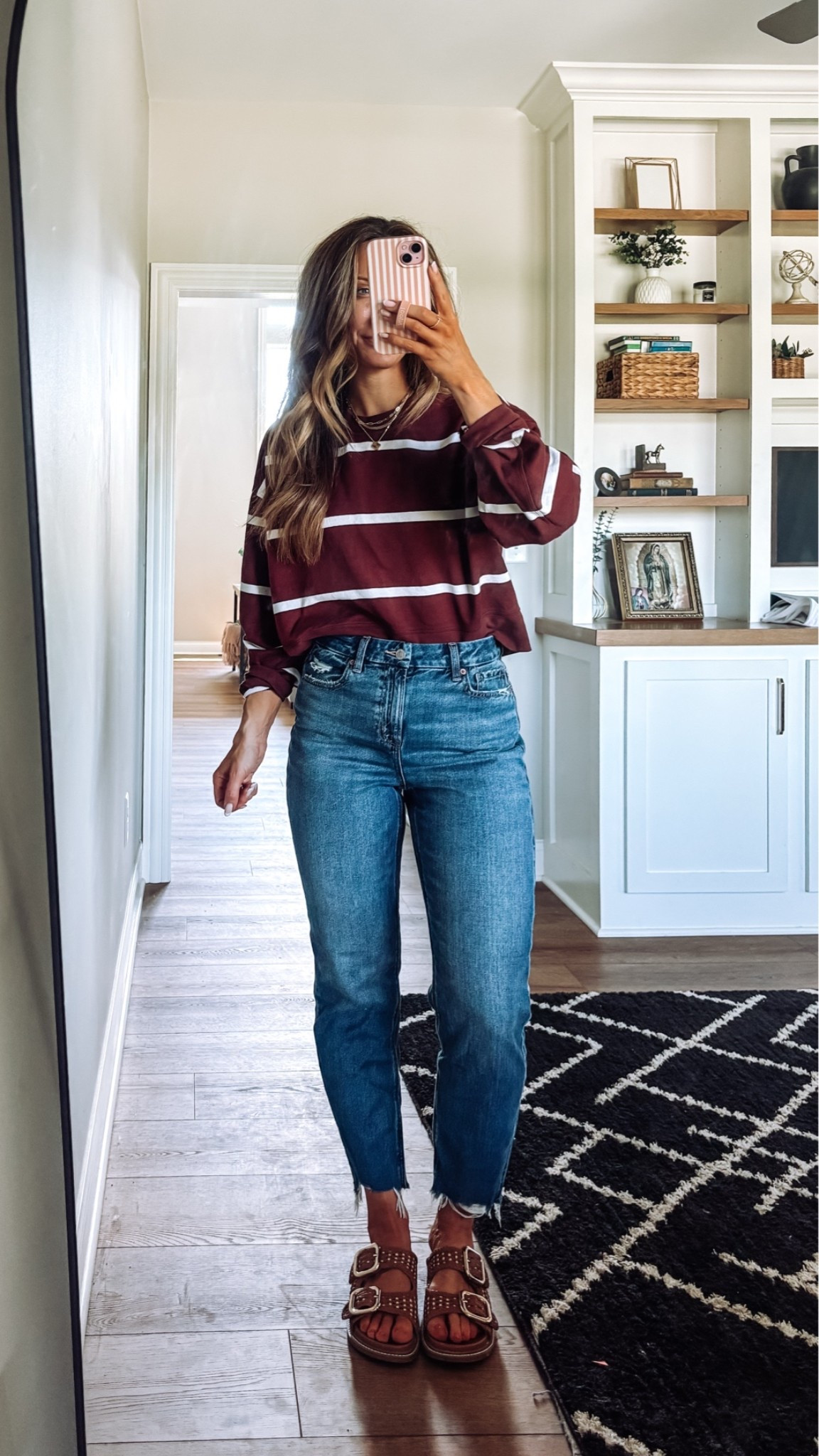Sprint mom mode in full effect. I’m absolutely looooving these straight leg “mom jeans” from @American Eagle Outfitters. I’m on a 27 curvy and they fit like a glove! And they are on sale! 

Mom outfit | spring outfit | American Eagle jeans | mom mode

#LTKootd #LTKSaleAlert #LTKSeasonal