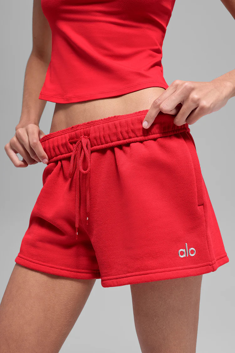 Accolade Short - Bright Red | Alo Yoga (US)
