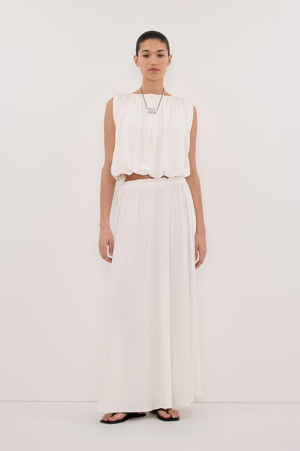 AVA OFF WHITE SLEEVELESS MODAL BLEND TOP | DISSH