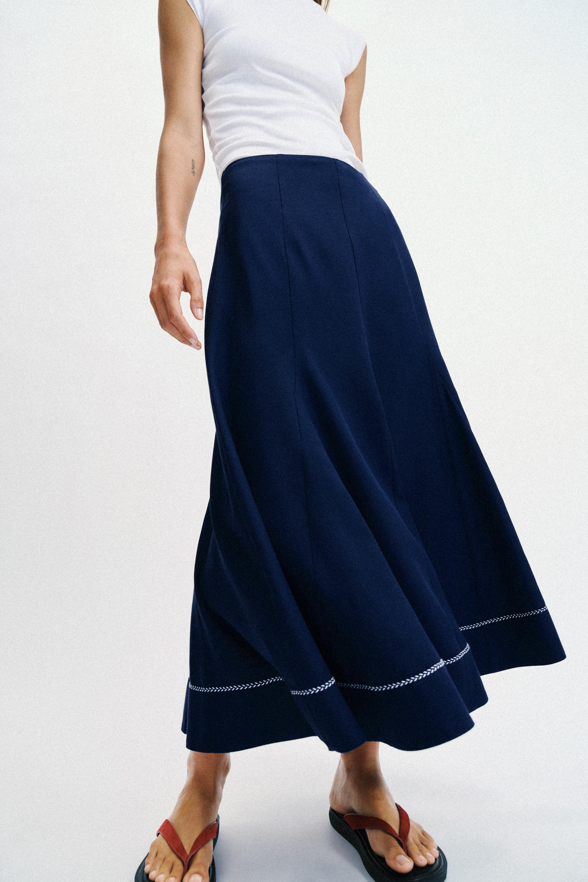 EMBROIDERED A-LINE MIDI SKIRT | Zara US