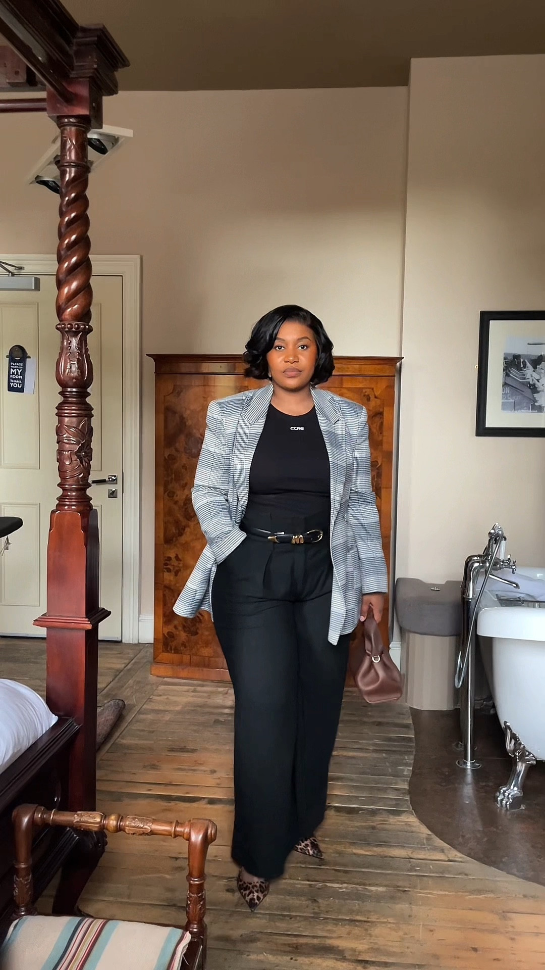 Modest outfit for curvy womenn

#LTKPlusSize #LTKMidsize #LTKStyleTip