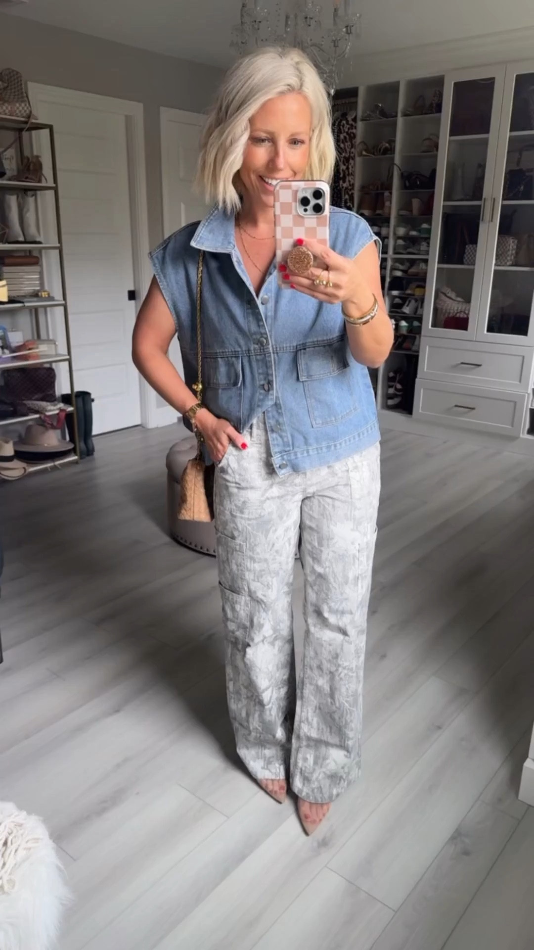 These comfy, cute, and trendy camo pants are restocked in this light wash and now available in 3 lengths!!!!
⬇️⬇️⬇️
Camo pants small regular 
Denim vest medium
1/4 zip pullover medium 



#LTKSaleAlert #LTKootd #LTKSeasonal