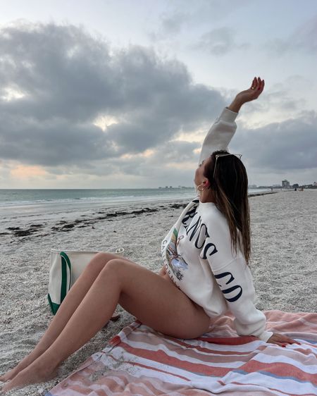 5/10/24 Beach outfit 🫶🏼 Oversized sweatshirt, abercrombie sale, abercrombie swimwear, pink swimsuit, pink swimwear, abercrombie sweatshirt, beach outfit, summer outfits, Florida outfit, Florida fashion 
