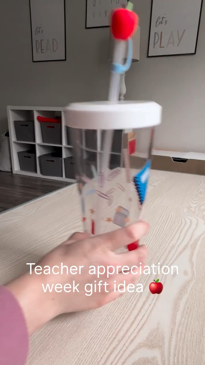 ✨Follow & comment TEACHER and I’ll send you the links or check out my LTK linked in my bio for everything you need! 

Where’s all my last minute Moms?! Teacher appreciation week is literally NEXT WEEK! Staying true to myself and waited until the last minute but not to worry these items are all still IN STOCK! Send those teachers some love! 🫶🏻🍎

✨Follow for more target & Amazon mom finds!