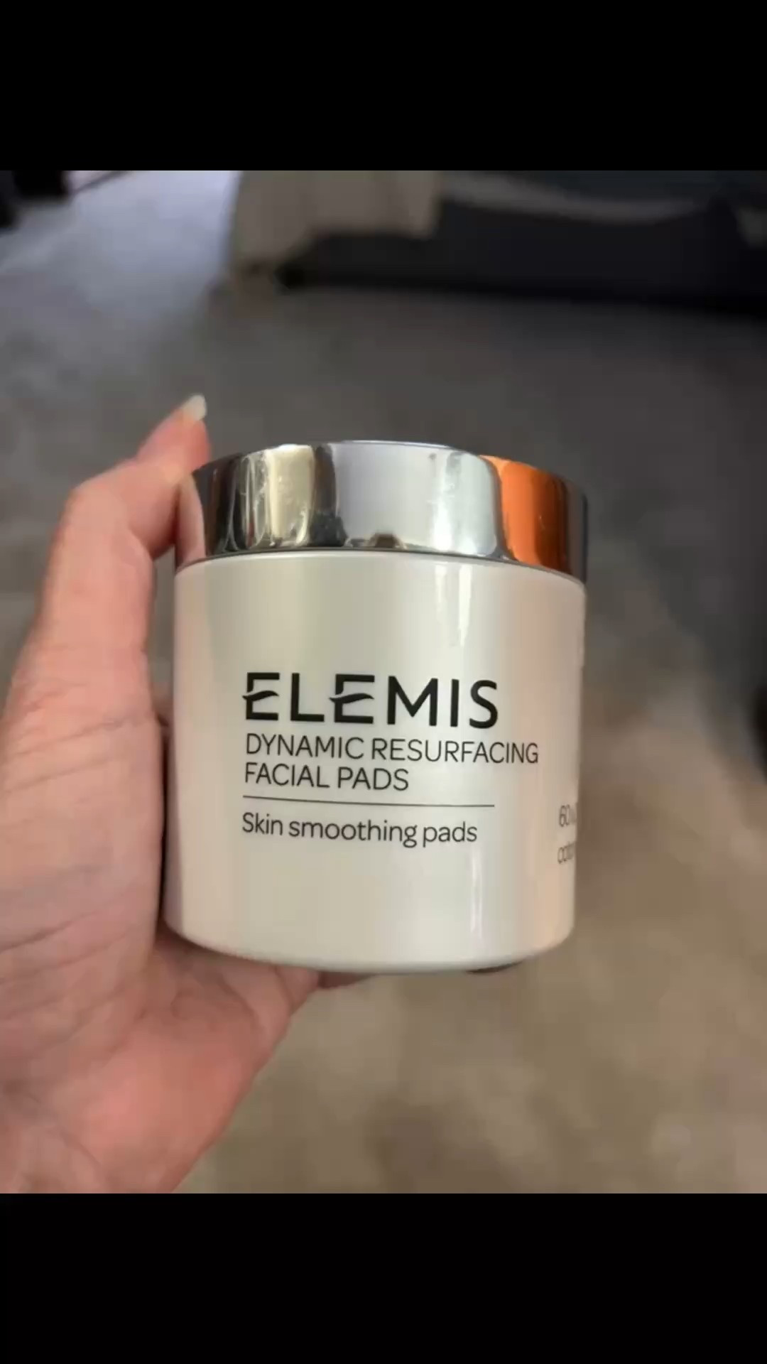 Elemis Dynamic resurfacing pads… talk about easy! Just wipe around your face & neck after cleansing.  These pads are a toner , + they help exfoliate, brighten, even skin tone and texture, and reduce dark spots and age spots! 
#elemis

#LTKGiftGuide #LTKOver40 #LTKBeauty