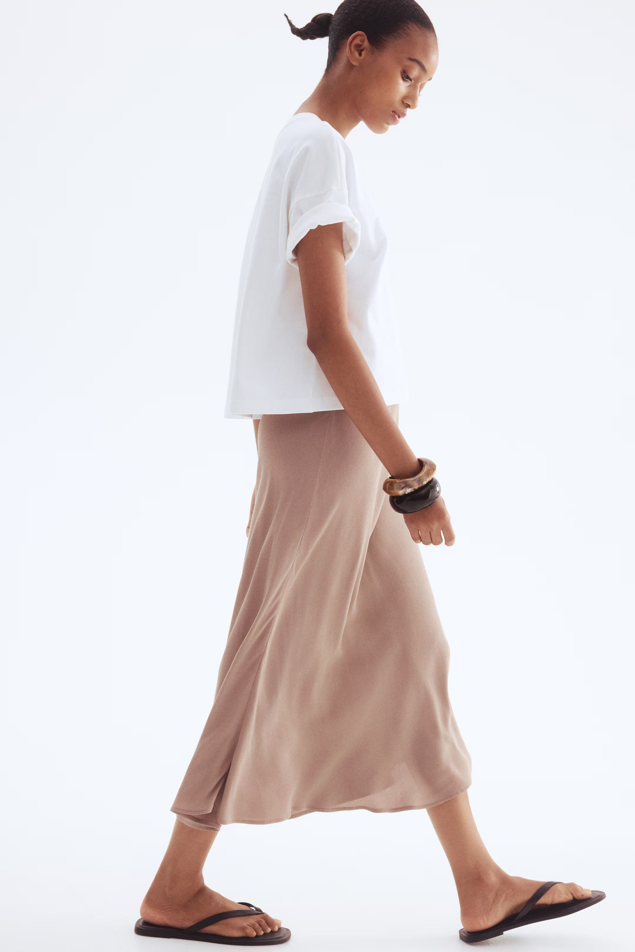 Flared slip skirt - Beige - Ladies | H&M GB | H&M (UK, MY, IN, SG, PH, TW, HK)