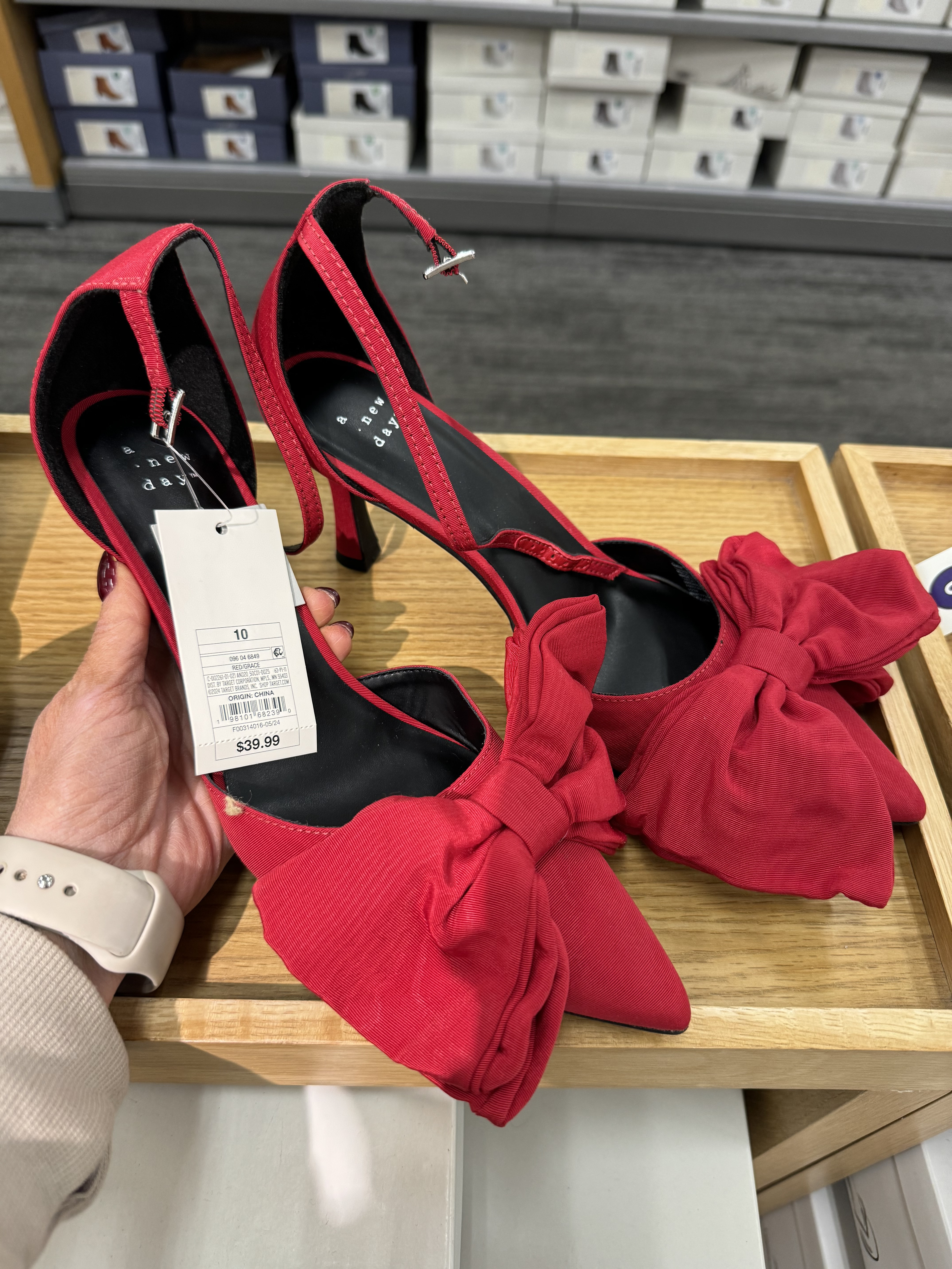 The most beautiful bow holiday heels to wear this season from Target! 

#LTKGiftGuide #LTKHoliday #LTKShoeCrush