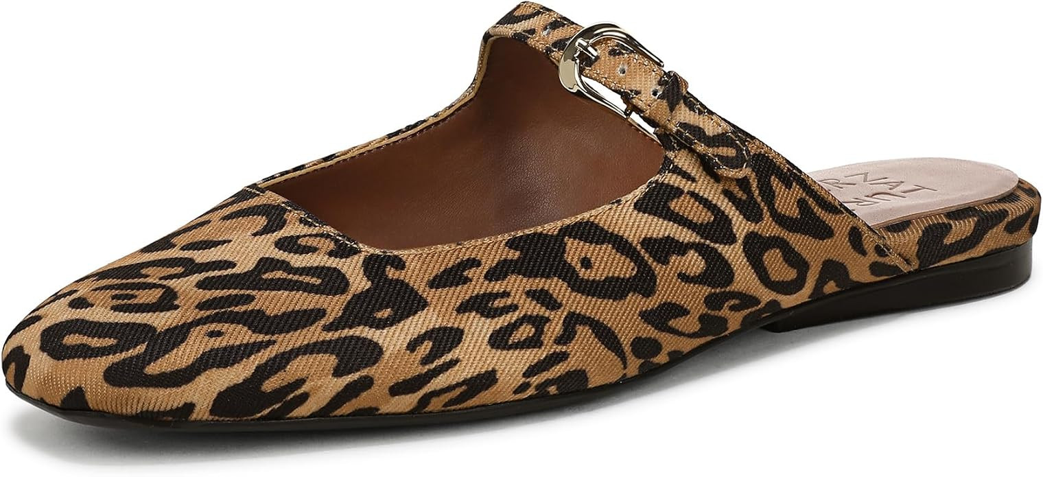 Naturalizer Womens Apple | Amazon (US)