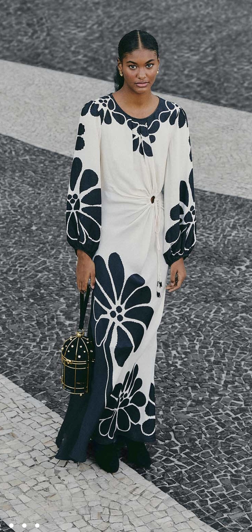 Beautiful spring maxi dress perfect for midsize 

#LTKSpringSale #LTKplussize #LTKmidsize