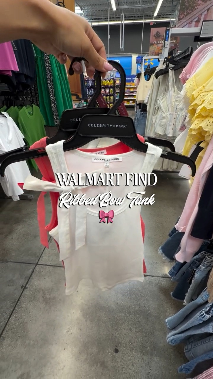 Instantly had me with the bow detail! Great basic tank for summer.. The bow is also removable. 🎀

#micheleonstyle #walmartfind #walmartstyle