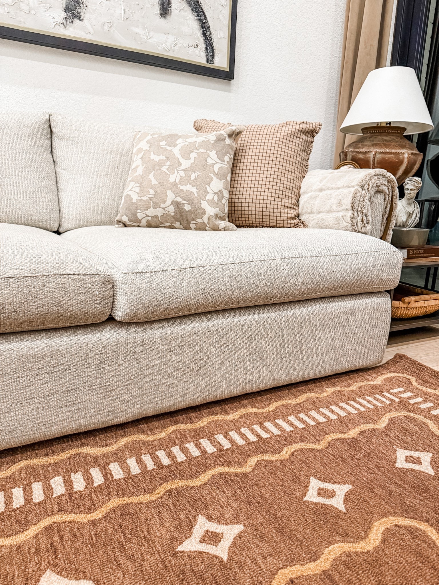 New rug and pillows

#LTKHome