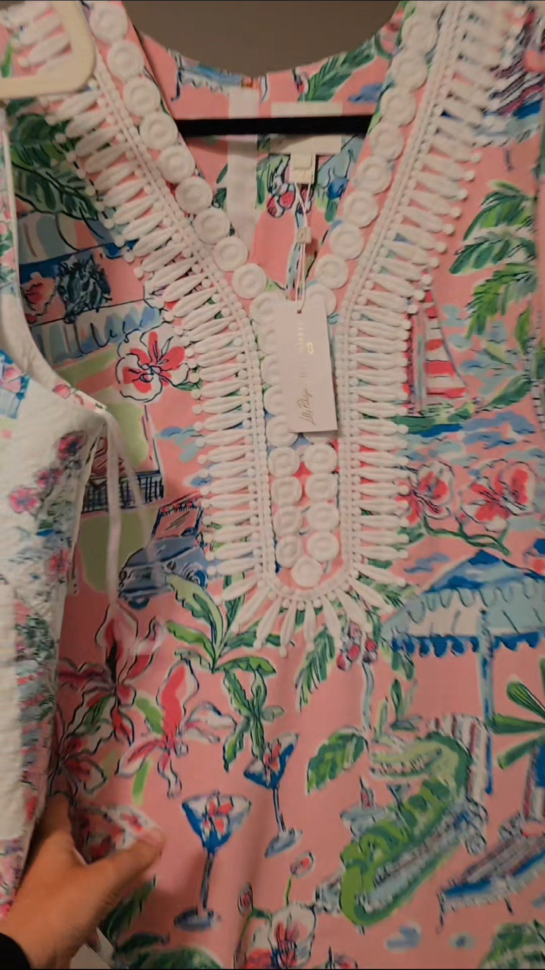 the #LillySale is happening for 1 more day! #lillypulitzer #livinglargeinlilly #lillyhaul #ltkmidsize 

#LTKMidsize #LTKootd #LTKSaleAlert