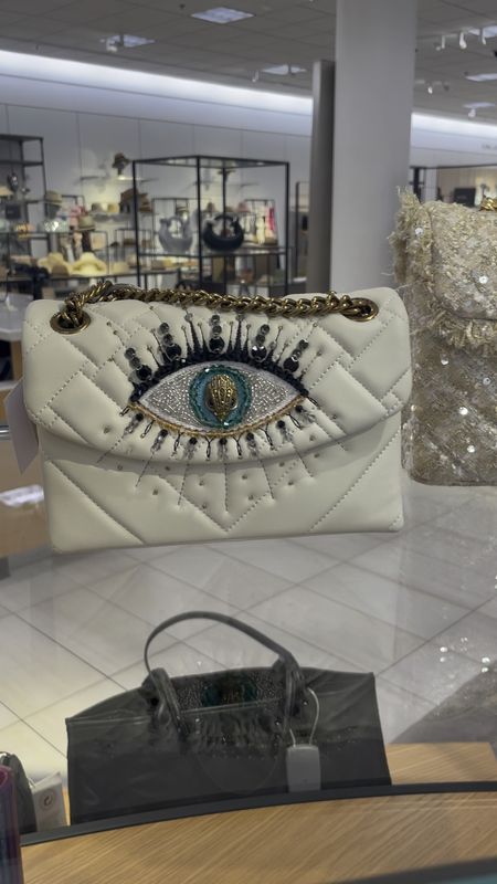 Kurt Geiger handbag perfect gift for Mother’s Day 

#LTKVideo #LTKGiftGuide #LTKitbag