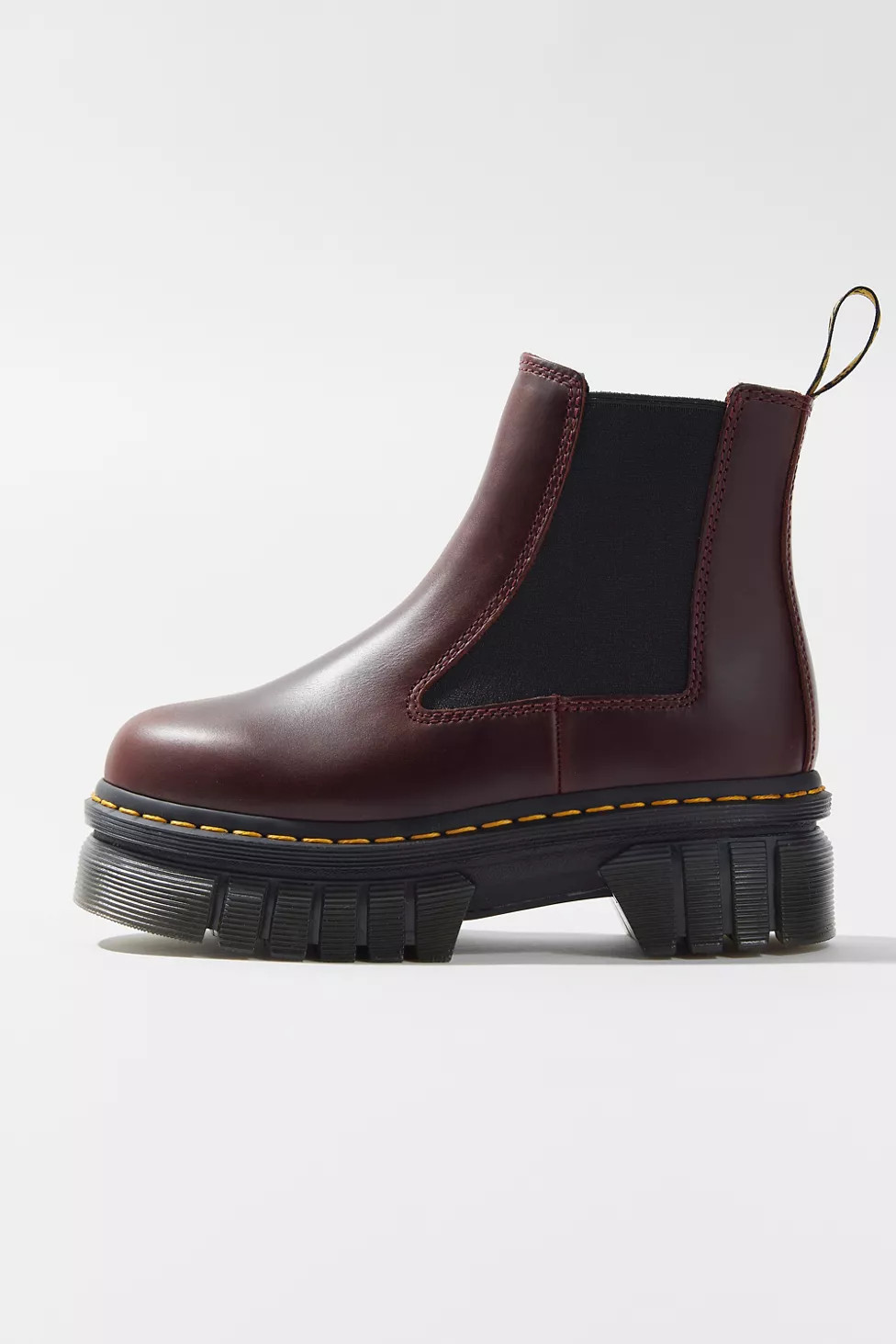 Dr. Martens Audrick Leather Platform Chelsea Boot | Urban Outfitters (US and RoW)