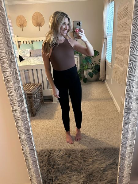 SKIMS :: FITS EVERYBODY HIGH NECK BODYSUIT DUPE ON AMAZON 👏🏻 So soft. I’m obsessed. Stretches to accommodate my bump and feels so lightweight! 

#LTKbump #LTKfit #LTKFind