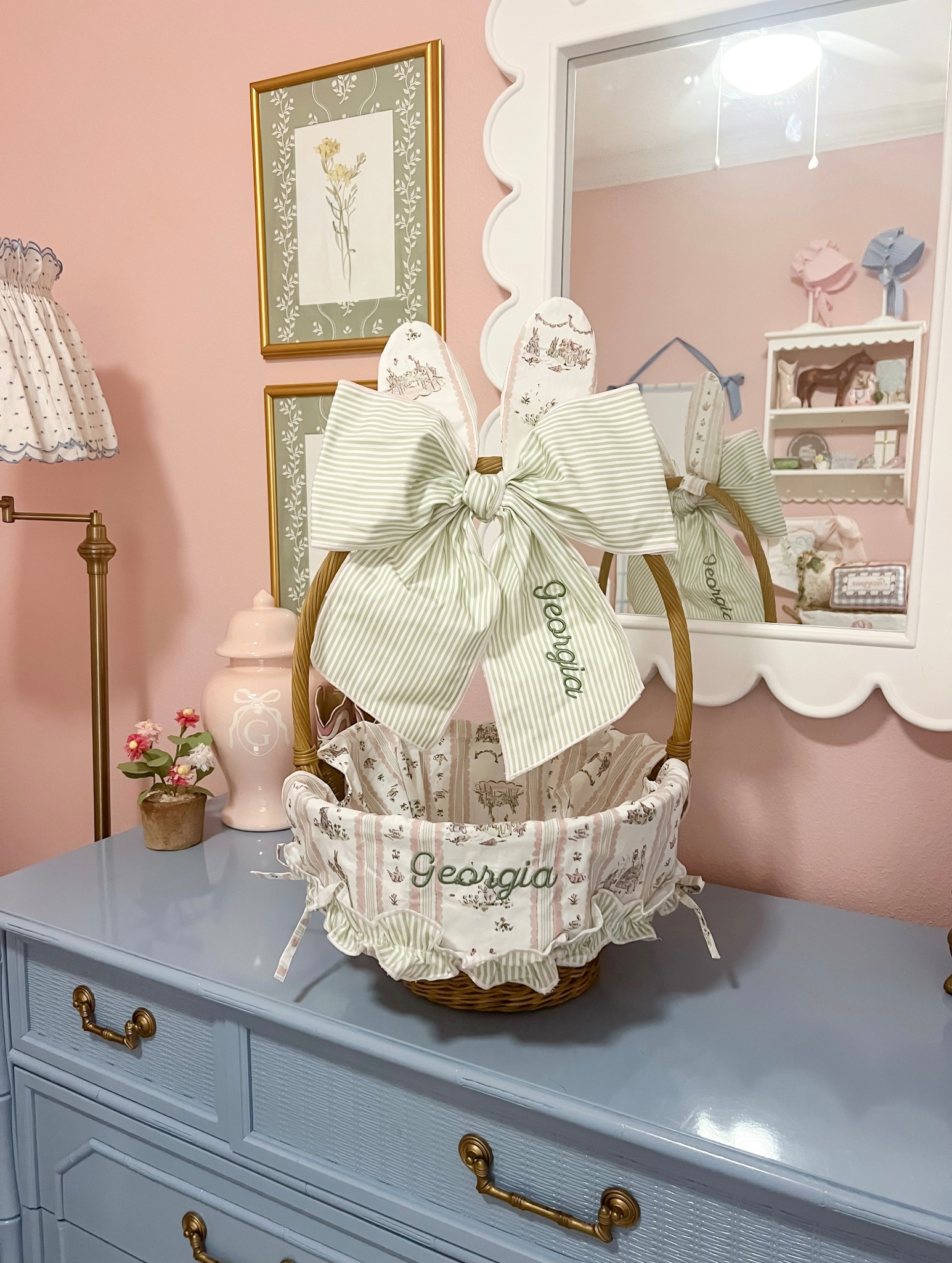 Toddler girls Easter basket liners and basket bows with embroidery monograms

Preppy Easter
Easter toddler
Easter boy
Easter girl
Toddler basket
Basket bow
Monogram bow
Monogram Easter
Monogram basket

#LTKKids #LTKHome #LTKmomlife