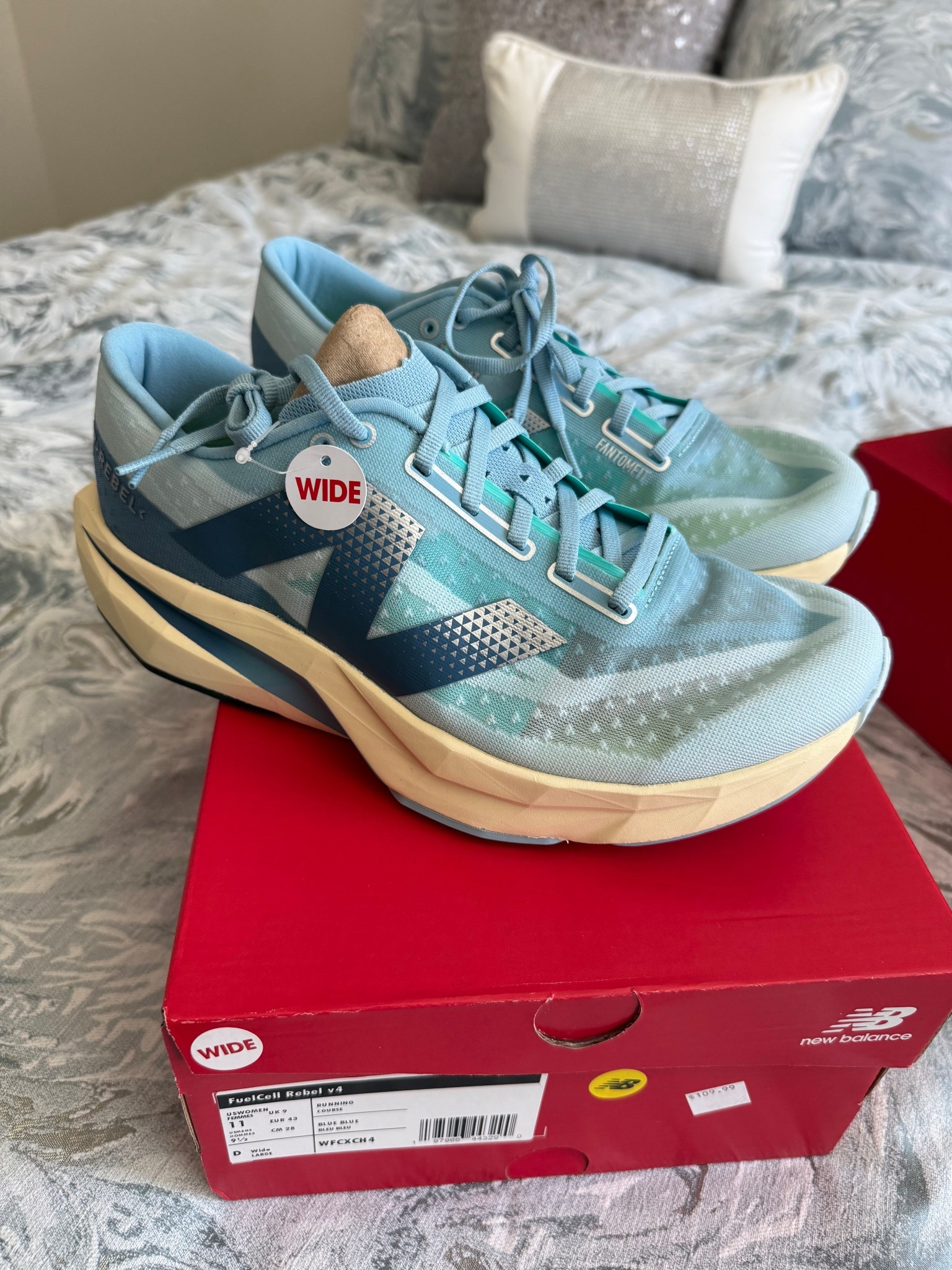 Running shoes 

#LTKActive