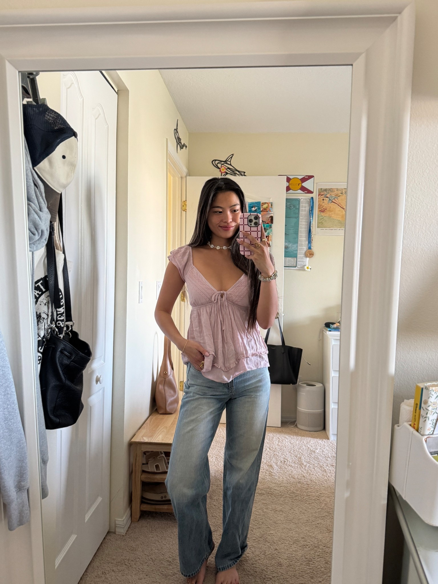 here’s some boho beachy casual galentines outfit inspo 🌊🌸🏄🏽‍♀️ | i’m wearing a size XS in top and 00 Short in jeans. such a comfy/casual look for day to day or going to school!

#LTKValentine #LTKootd #LTKgrwm