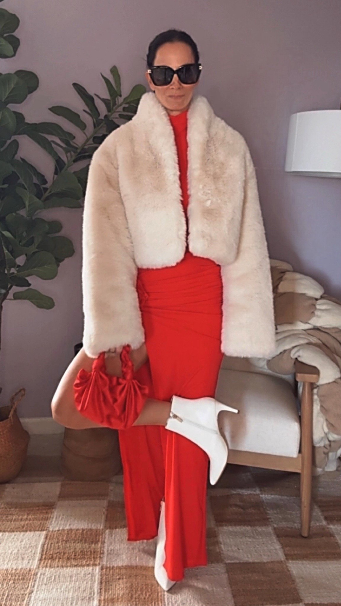 Valentine’s dinner, but make it iconic ❤️
This is that dress — sleek, sculpting, and main-character energy. I wore it before, it sold out, and now it’s finally back in stock 👏🏼
Best part? It’s under $90 and looks like a total splurge.

Perfect for date night, girls’ night, or anytime you want to turn heads without trying too hard.



#ValentinesStyle #DateNightLook #RedDressMoment #AffordableFashion #ChicOnABudget @Revolve 



#LTKgrwm #LTKValentine #LTKdayinmylife