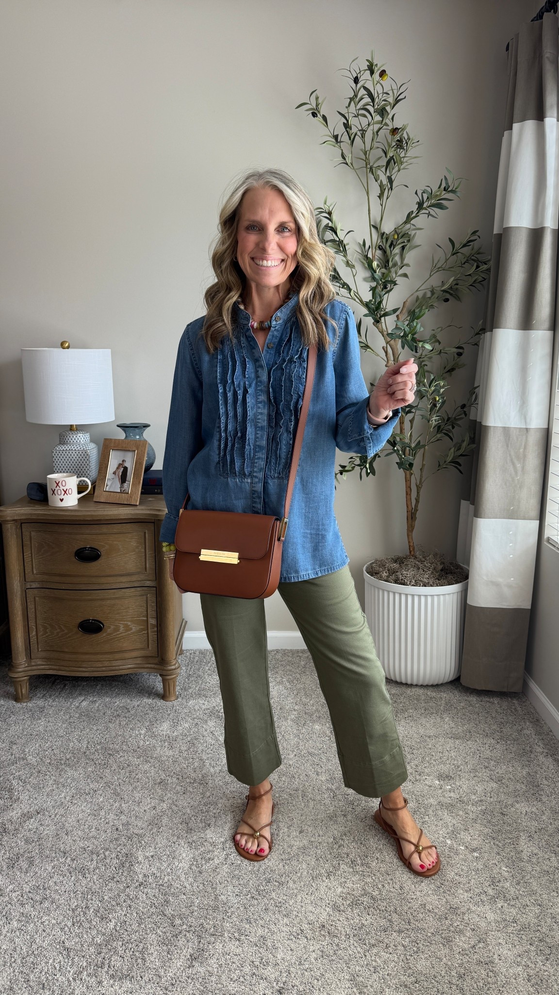 If cool spring days were an outfit they’d be these pants and this adorable shirt. Wearing 00 pants and 0 top 

#LTKOver40 #LTKWorkwear #LTKootd