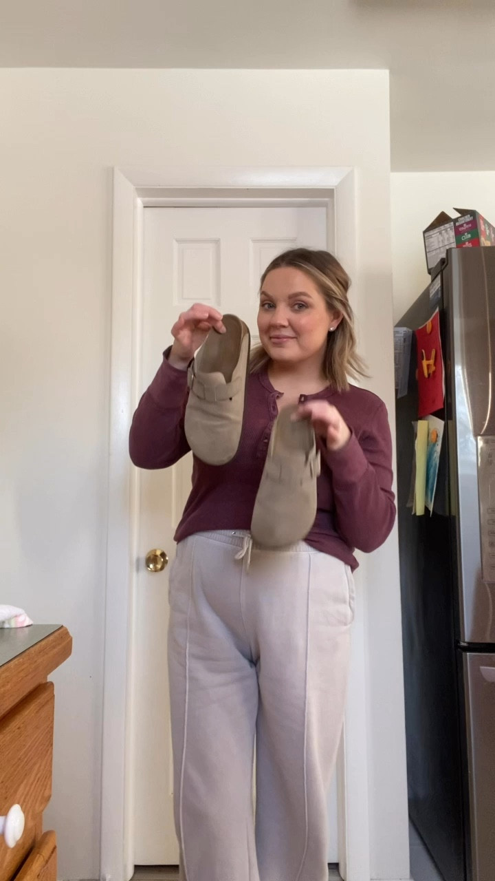 By now you all probably know my pregnancy style motto: comfy, cozy, already in my closet. 🤣 and sitting in a three hour doctor’s appointment is definitely not going to change that. 

✨ Pro Pregnancy tip: get yourself some slide on shoes. I’ve got my fancy target Birkenstock dupes, cause putting actual shoes on is getting hard these days. 🤷🏼‍♀️

These are all older items, so I’m linking similar. 




#LTKFindsUnder100 #LTKBump #LTKFindsUnder50