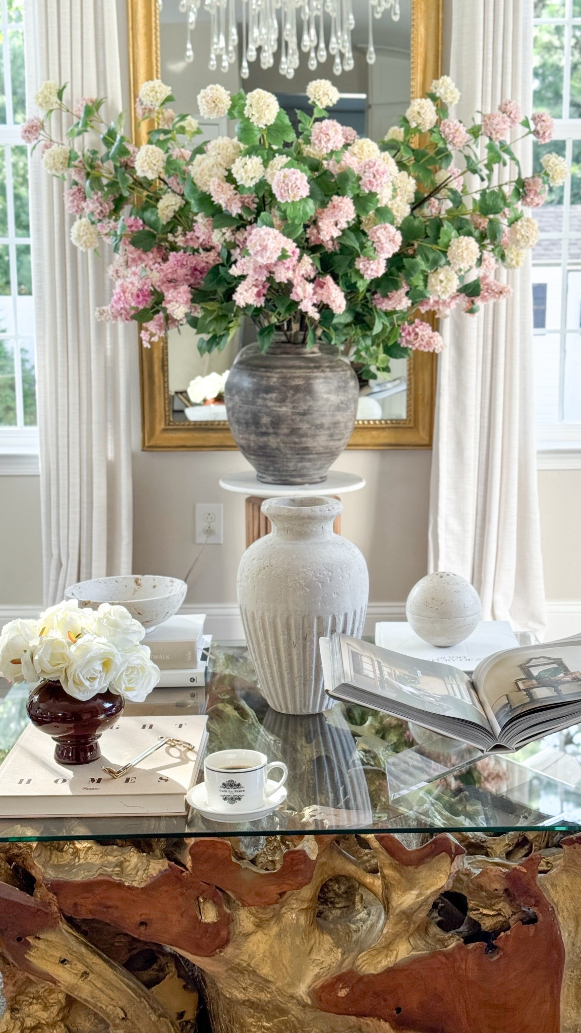 The most adorable chocolate brown vase from Mcgee!! Can’t wait to start decorating for fall!! 

Home decor 
Brown ceramic vase 
Table decor
Coffee table decor 
Fall decor

#LTKHome #LTKSaleAlert #LTKSeasonal