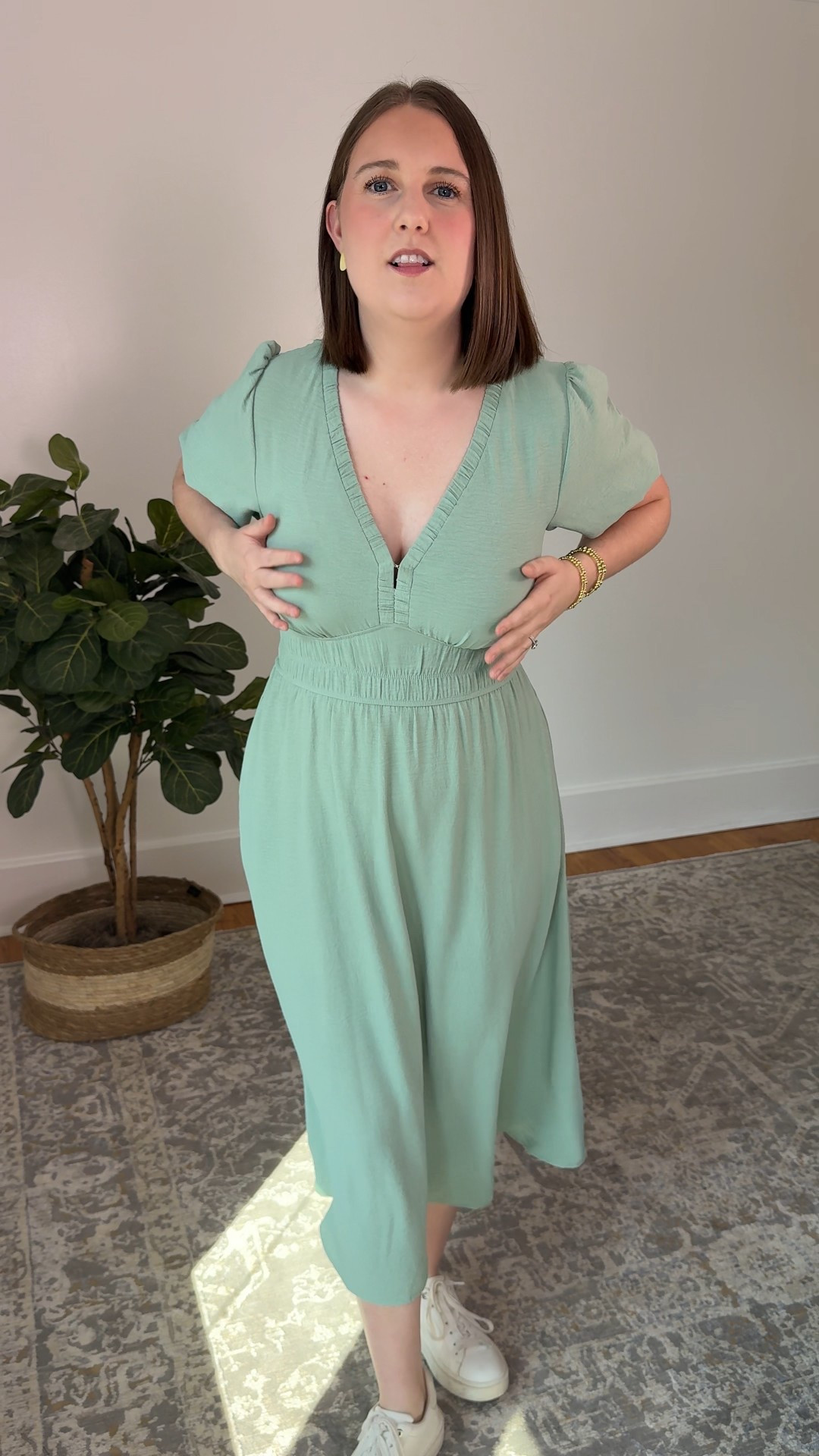 Amazon midi dress with the cutest puff sleeves and chest clip for extra coverage!!

#LTKSeasonal #LTKWorkwear #LTKStyleTip
