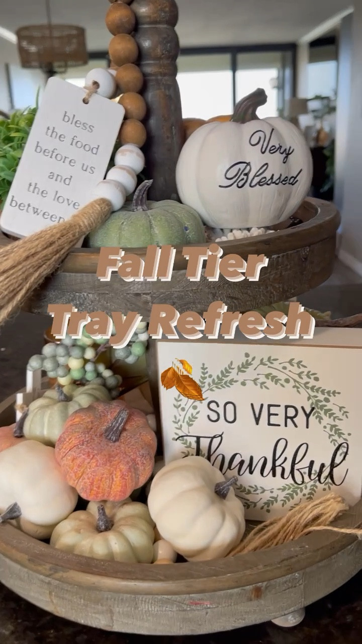 Fall Tier Tray Refresh 🍂

Besides Christmas Fall is my next favorite season to decorate for! 

Coastal fall decor
Remote control timer candles 
Faux pumpkins 
Simply blessed pumpkin 
Resin pumpkins 

#LTKSeasonal #LTKHoliday #LTKhome