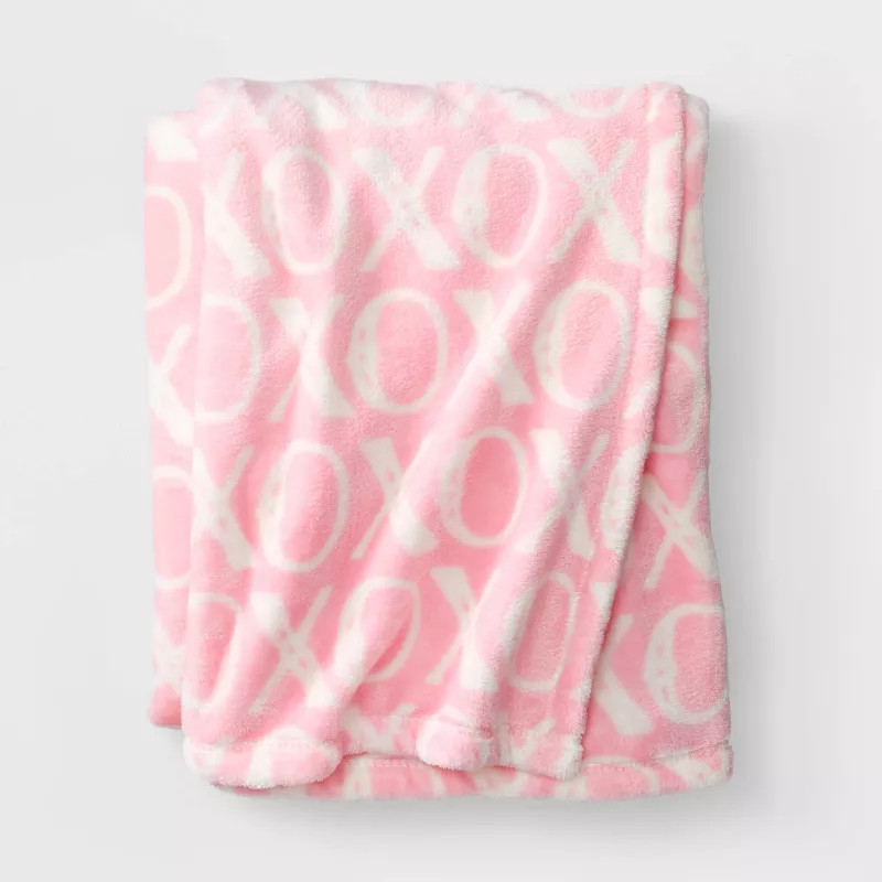 Valentine's Day 'XOXO' Plush Throw Blanket Pink - Spritz™ | Target