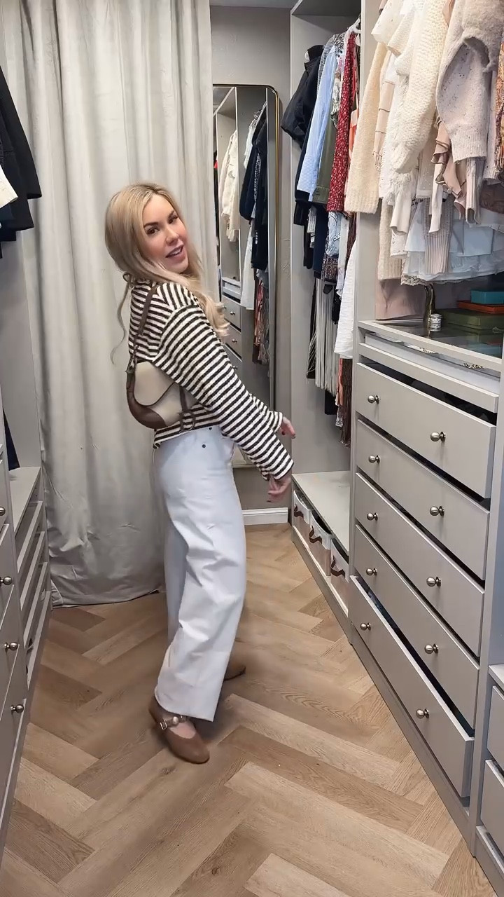 Perfect going into spring outfit 
White jeans
Agolde jeans 
Suede flats 
Lace top


#LTKdayinmylife #LTKSeasonal #LTKootd