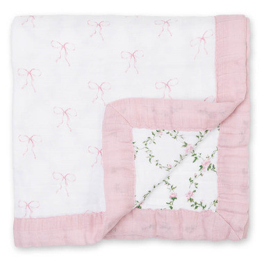 Lulujo Baby Muslin Reversible Quilt Bows and Rose Trellis | Well.ca