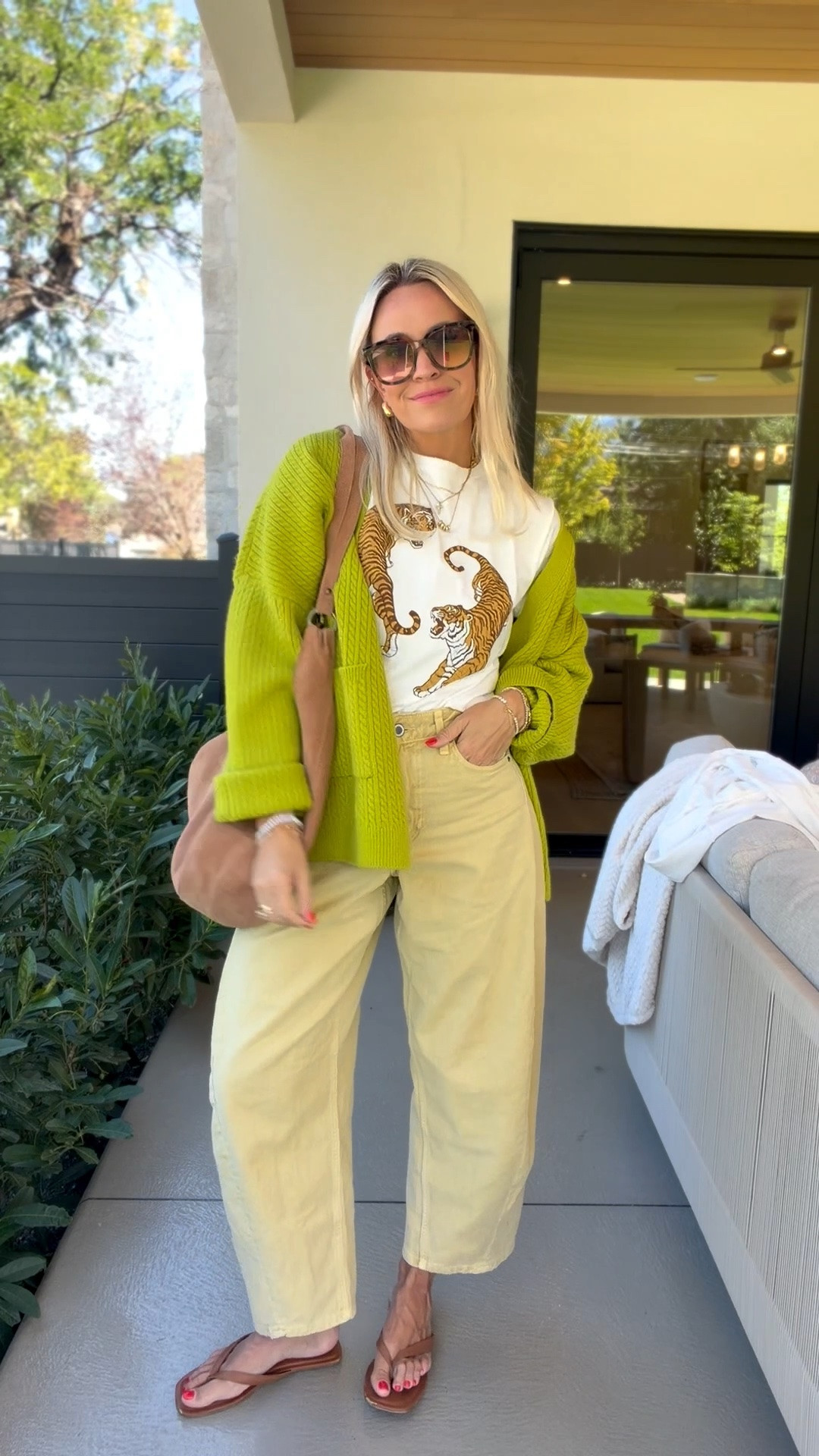 I am obsessed with this outfit!

#LTKgrwm #LTKmomlife #LTKootd